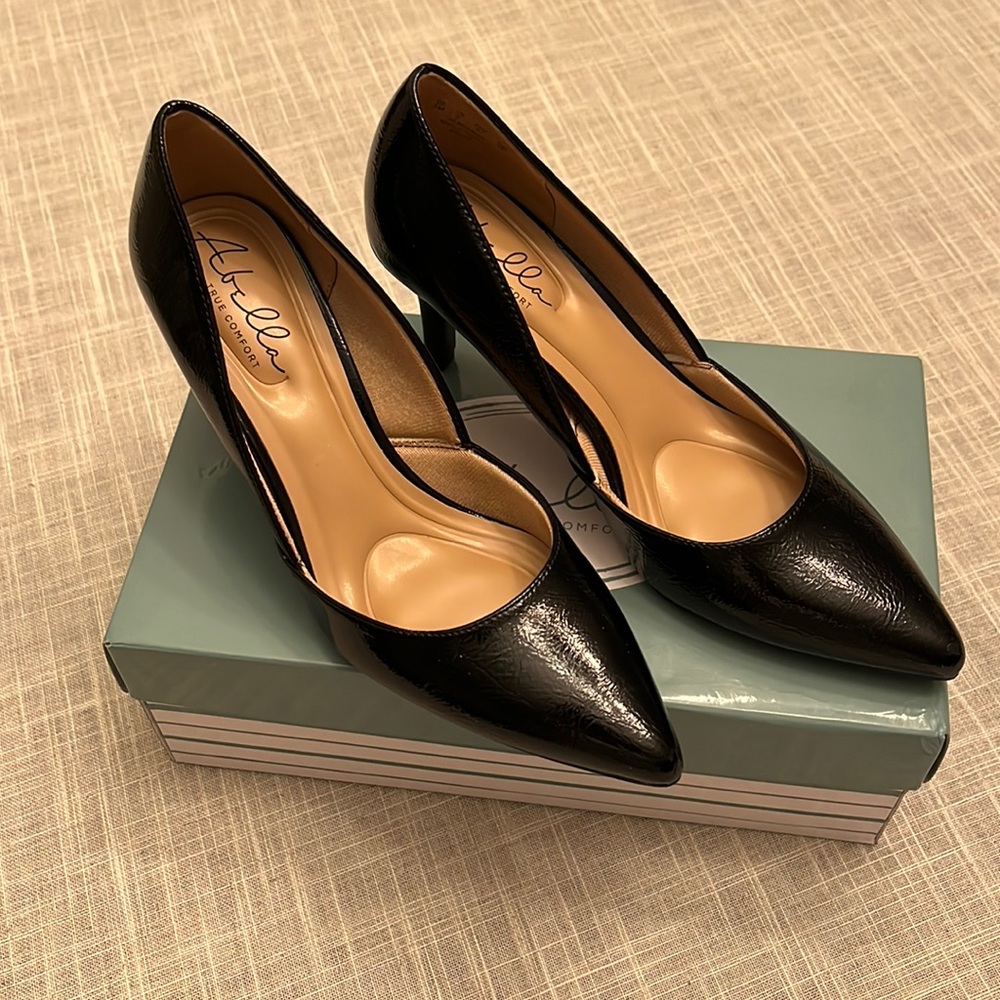 Abella True Comfort Pump Black